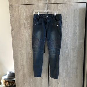 Fashion Nova *never worn* stretchy moto jeans sz11